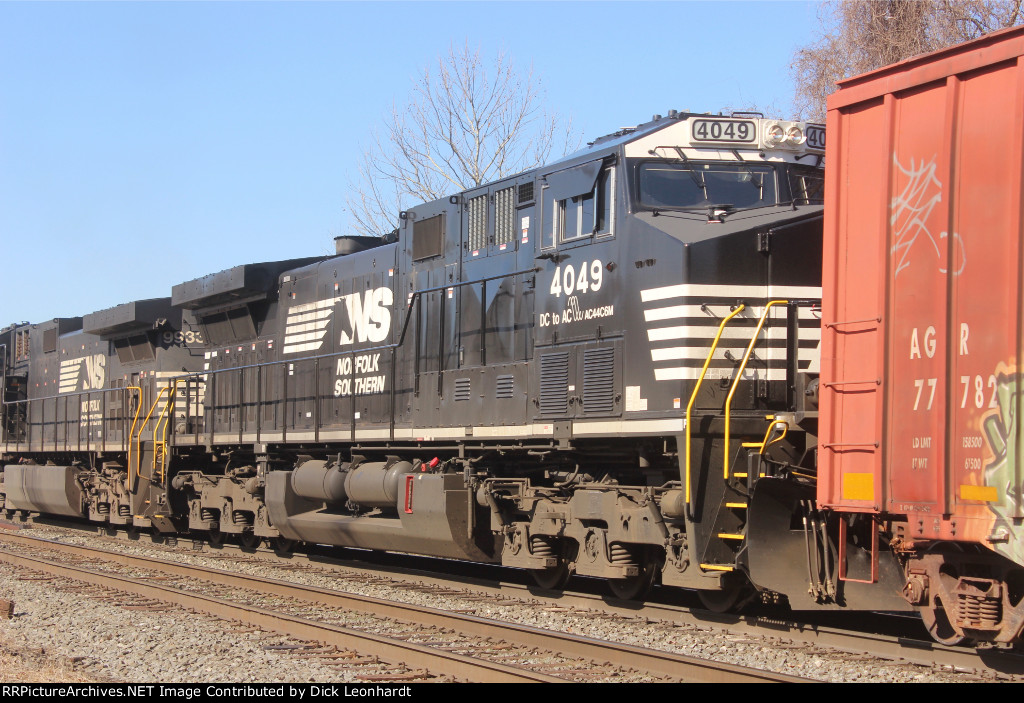 NS 4049